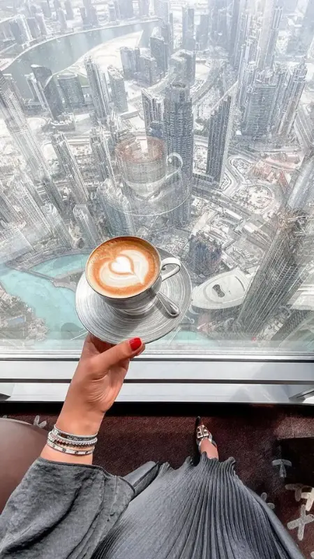 Burj Khalifa At The Top Silver (Level 124, 125) — photo 3 of 9