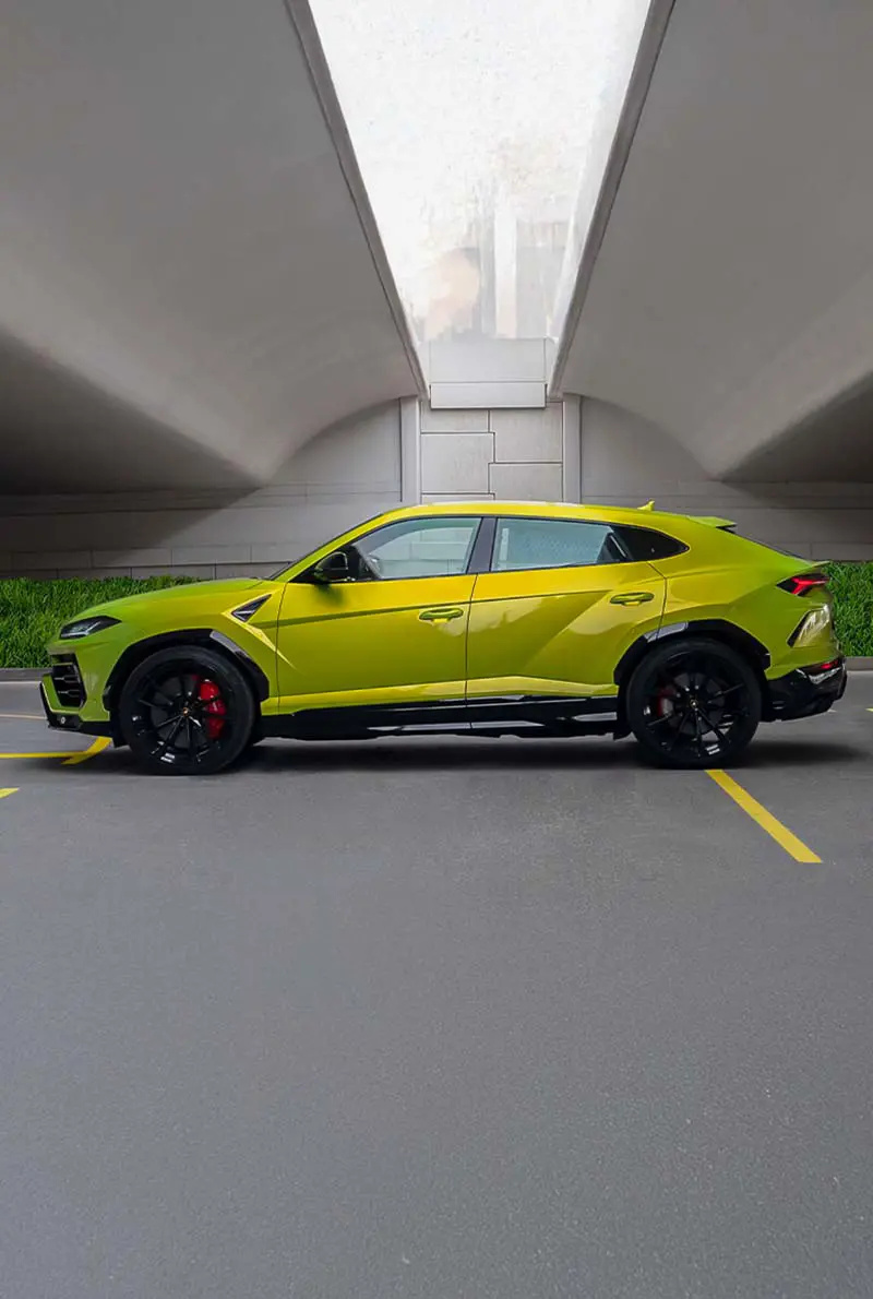 Lamborghini — photo 5 of 6