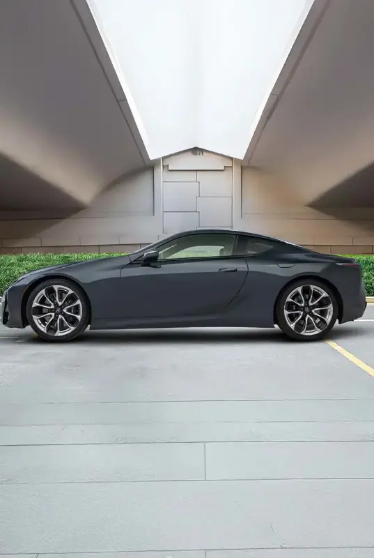 Lexus LC 500 — photo 4 of 4