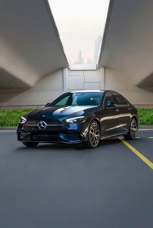 Mercedes Benz — photo 4 of 5