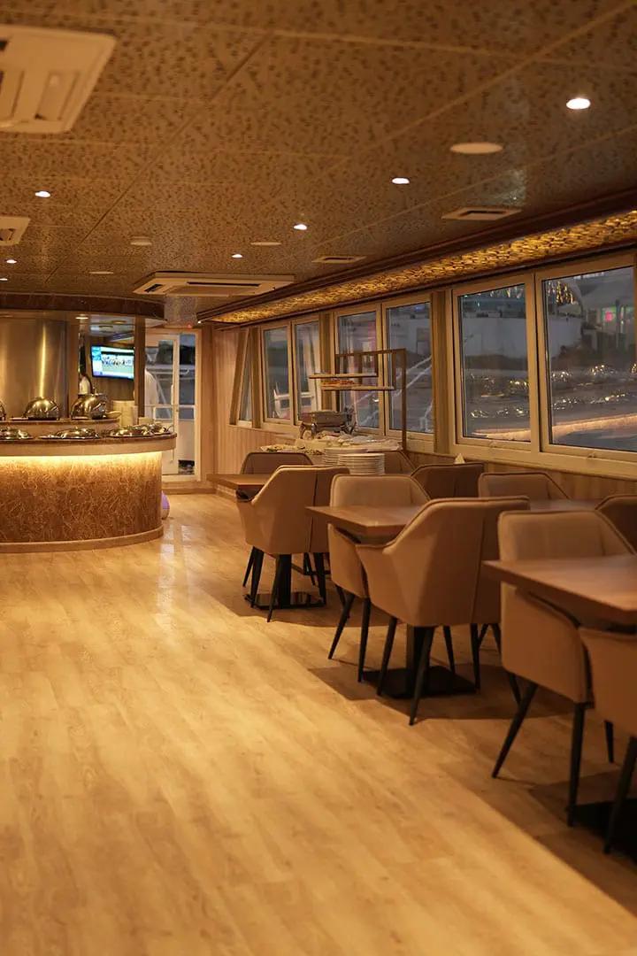 Abu Dhabi Dinner Cruise — photo 4 of 5