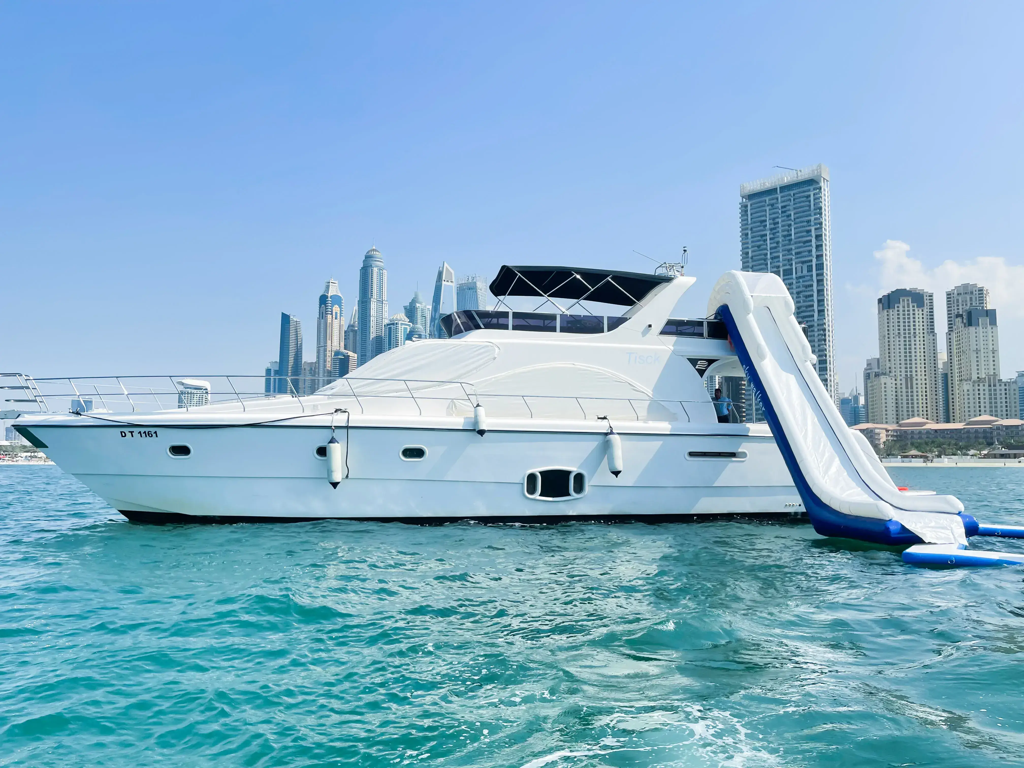 Tisck Luxury Yacht Charter — photo 10 of 11
