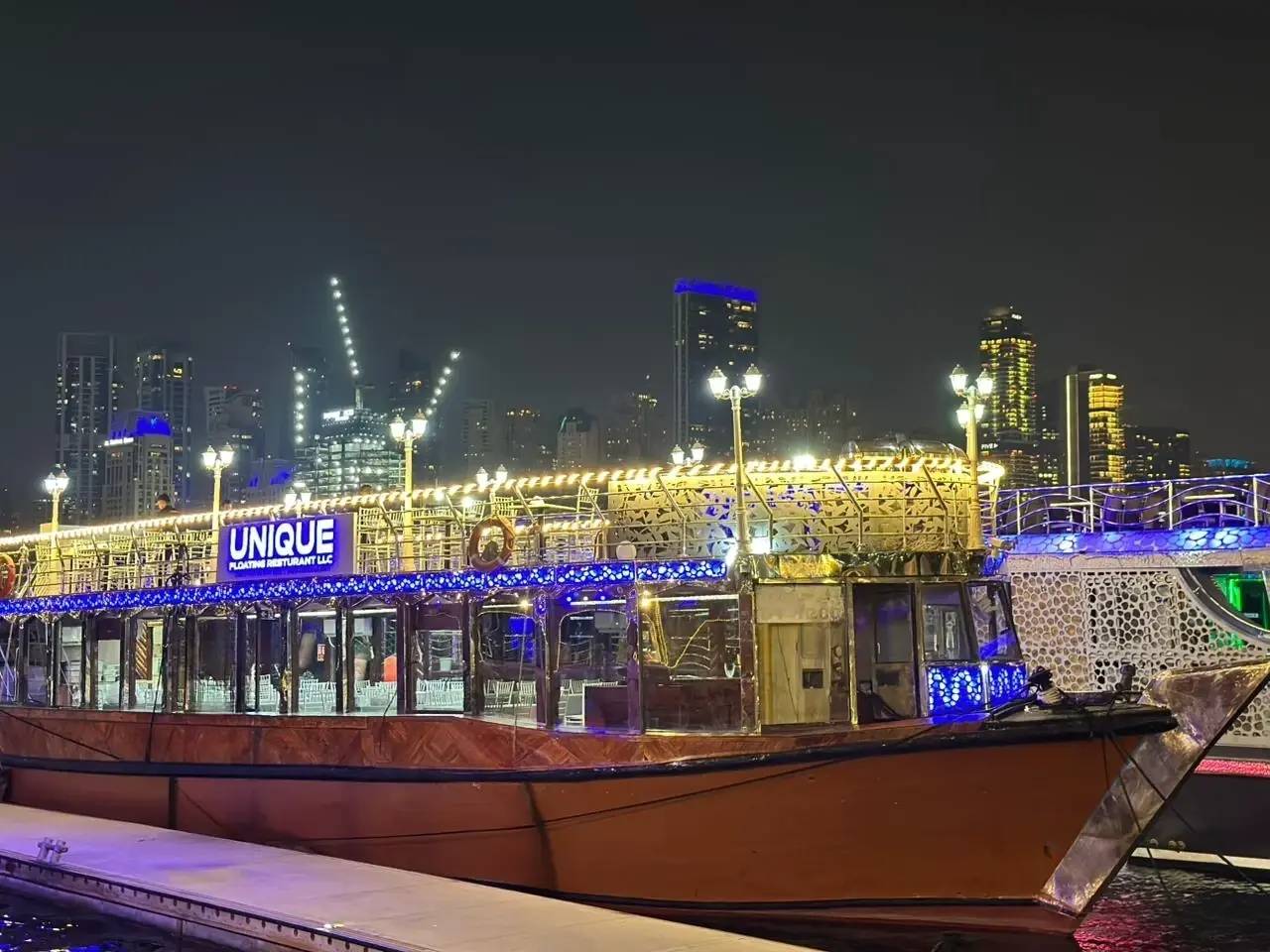 Dhow Dinner Cruise Dubai Marina — photo 2 of 6