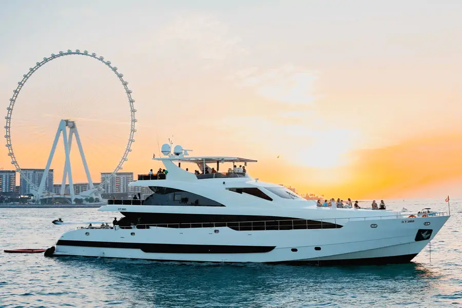 Luxury Super Yacht Experience - Brunch — photo 1 of 13