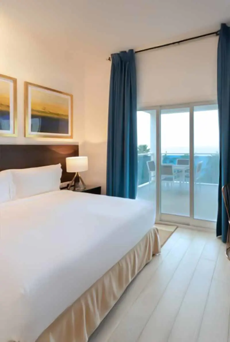 5-Star Stay at Radisson Blu Fujairah — photo 4 of 7