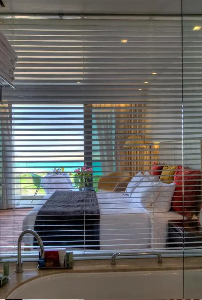 Abu Dhabi Crown Plaza with Free Access to the Theme Parks — photo 4 of 12