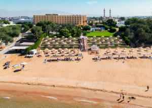 BM Beach Hotel — photo 7 of 14