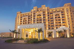 DoubleTree by Hilton Resort & Spa Marjan Island — photo 1 of 14