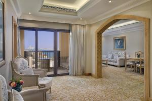 DoubleTree by Hilton Resort & Spa Marjan Island — photo 9 of 14
