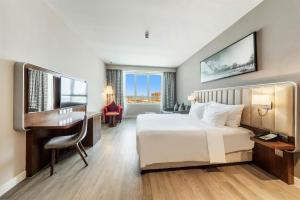 Radisson Resort Ras Al Khaimah Marjan Island — photo 4 of 14