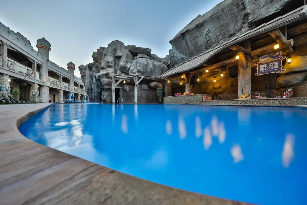 Emirates Park Resort — photo 1 of 14
