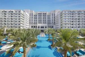 Park Rotana Abu Dhabi — photo 1 of 14