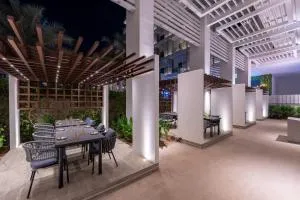 Park Rotana Abu Dhabi — photo 13 of 14