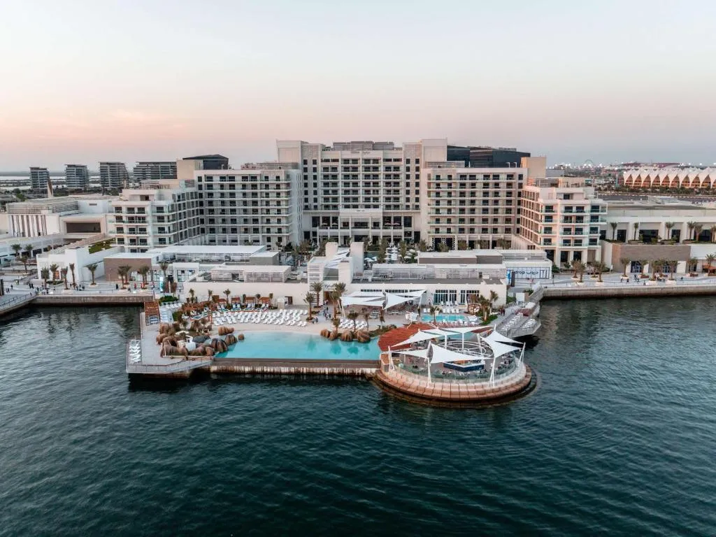 Park Rotana Abu Dhabi — photo 4 of 14