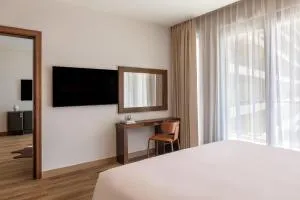 Staybridge Suites Abu Dhabi Yas Island — photo 6 of 14