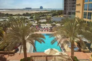 Radisson Blu Hotel, Abu Dhabi Yas Island — photo 12 of 14
