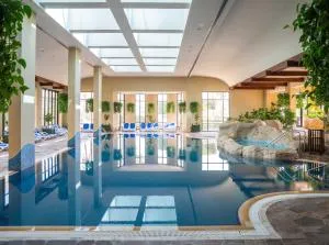 Grand Hyatt Dubai — photo 2 of 14