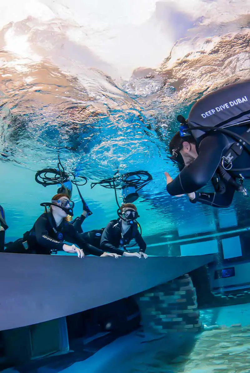 Deep Dive Dubai Scuba Dive Experience — photo 2 of 10