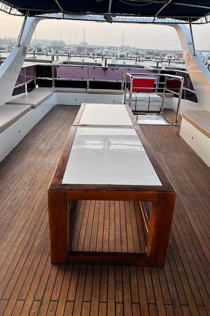 Aurora Sky 80ft Yacht — photo 6 of 6