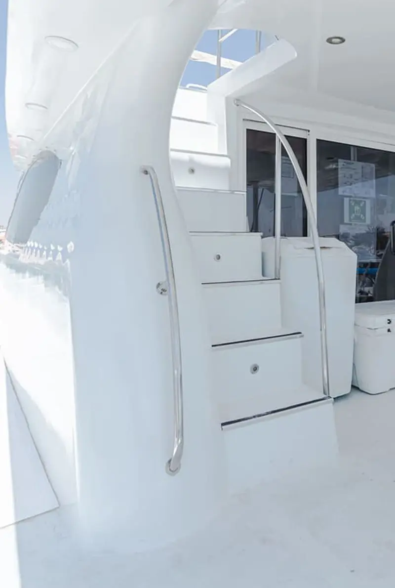 Luxury Yacht 82ft — photo 5 of 7