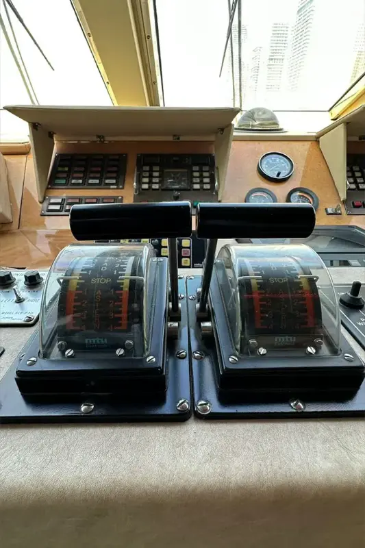 Royal Star Yacht 135ft Mazayel — Dubai tour experience with Flyout Tours